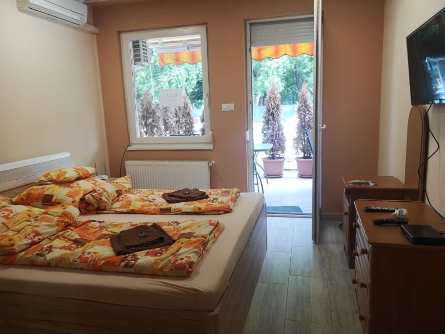 Relax Beach Apartman Hajdúszoboszló Exterior foto